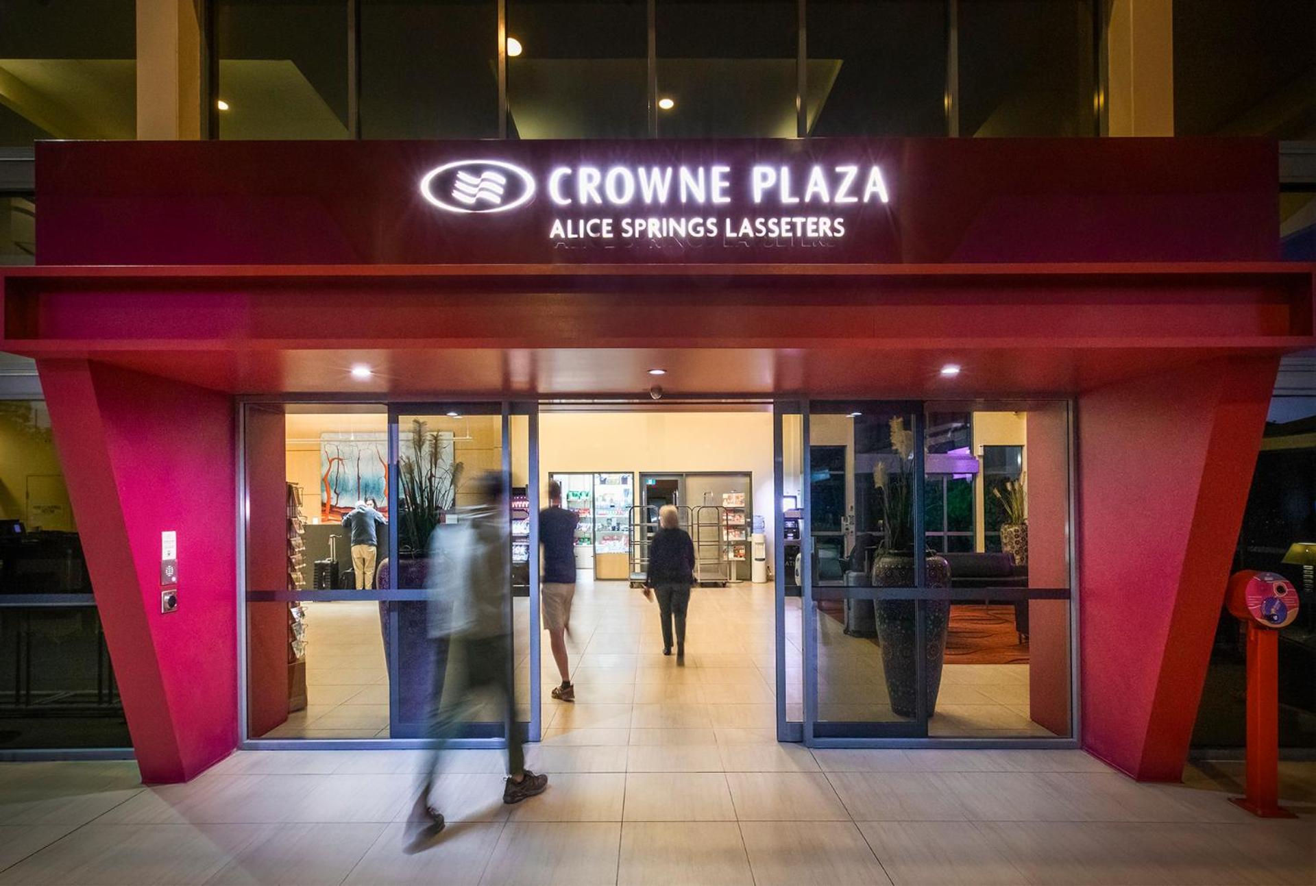 Crowne Plaza Alice Springs Lasseters, An Ihg Hotel Екстер'єр фото