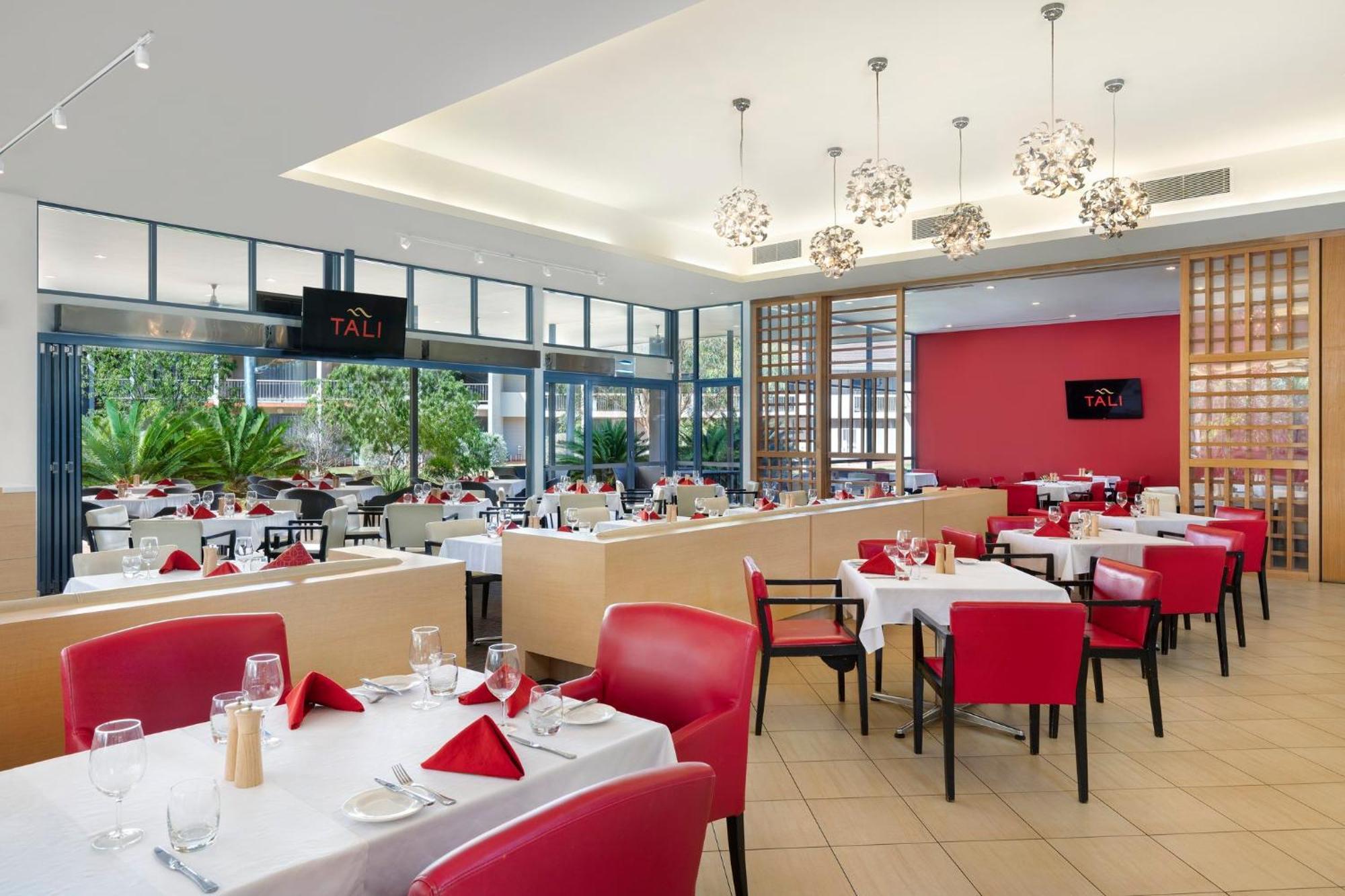 Crowne Plaza Alice Springs Lasseters By Ihg Екстер'єр фото