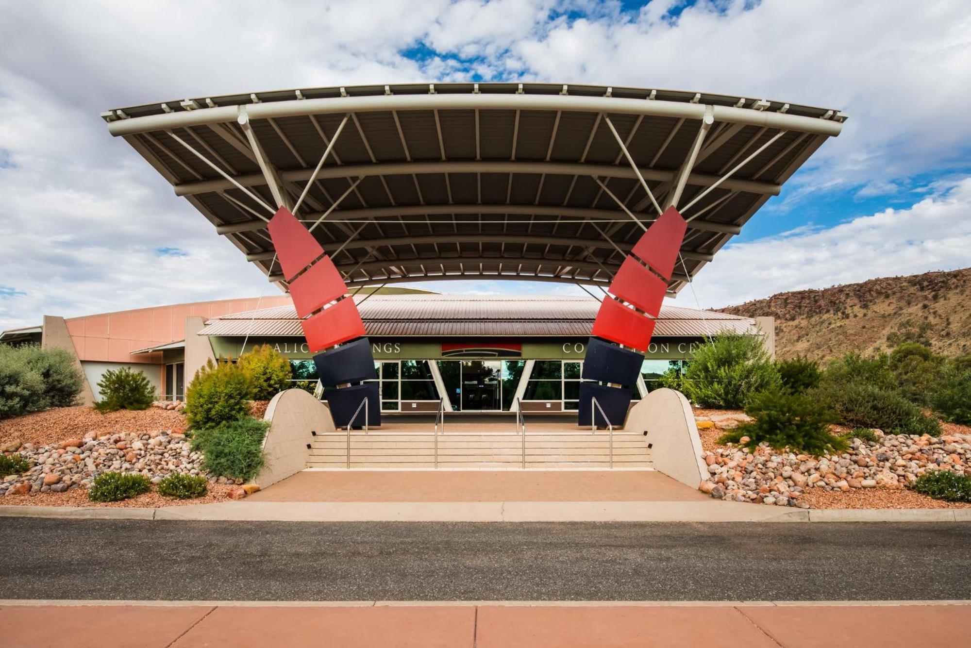Crowne Plaza Alice Springs Lasseters By Ihg Екстер'єр фото