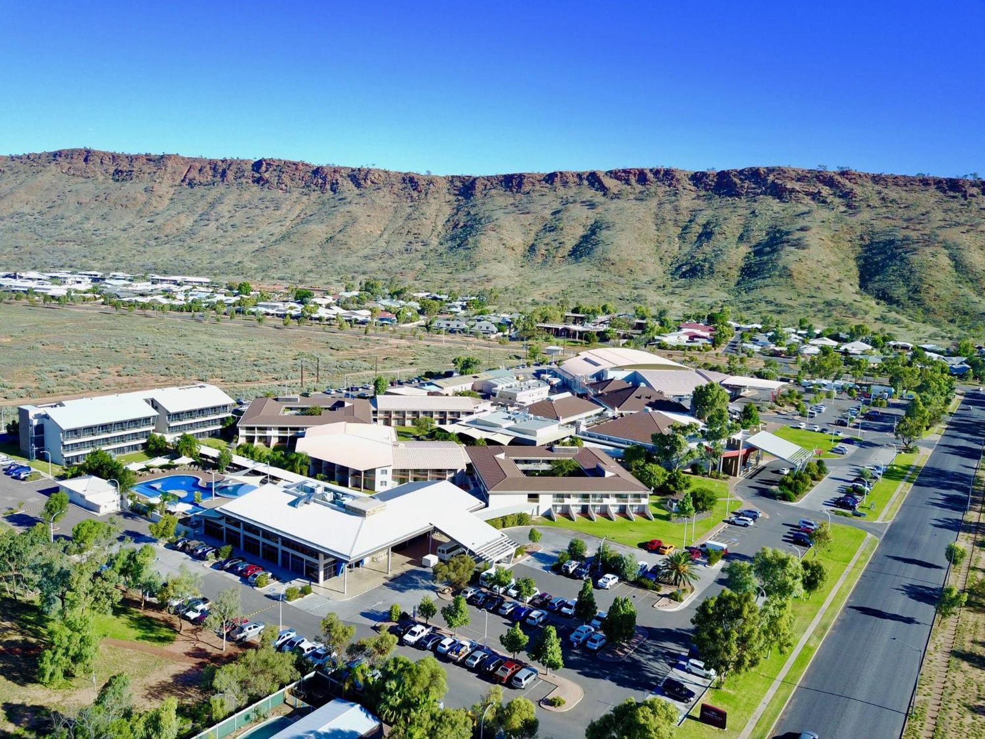 Crowne Plaza Alice Springs Lasseters By Ihg Екстер'єр фото